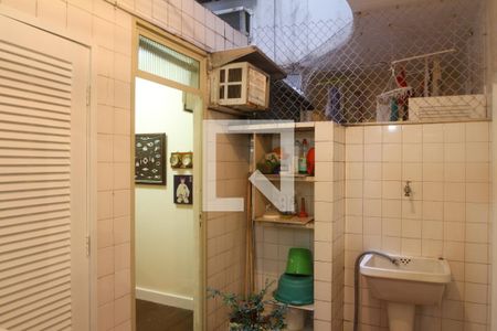 Apartamento à venda com 135m², 3 quartos e 1 vagaÁrea de Serviço