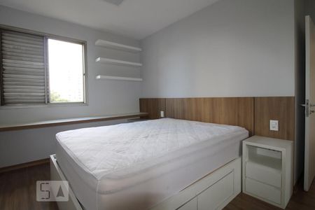 Suíte de apartamento à venda com 2 quartos, 75m² em Campo Belo, São Paulo