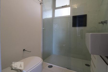 Apartamento à venda com 75m², 2 quartos e 1 vagaBanheiro da suíte