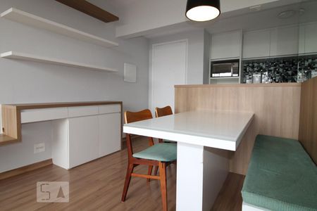 Sala de apartamento à venda com 2 quartos, 75m² em Campo Belo, São Paulo