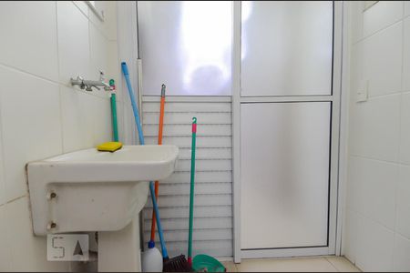 Apartamento à venda com 87m², 3 quartos e 2 vagas Apartamento à venda com 87m², 3 quartos e 2 vagasÁrea de Serviço
