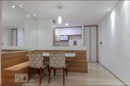 Apartamento à venda com 87m², 3 quartos e 2 vagas Apartamento à venda com 87m², 3 quartos e 2 vagasSala de Jantar