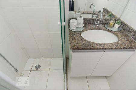 Apartamento à venda com 87m², 3 quartos e 2 vagas Apartamento à venda com 87m², 3 quartos e 2 vagasBanheiro da Suíte
