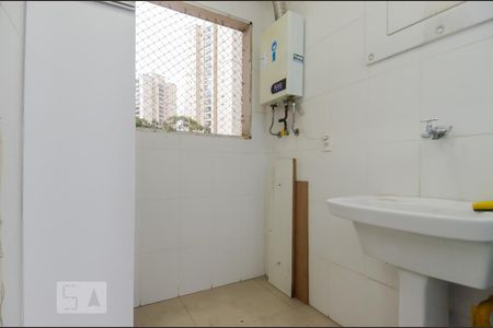 Apartamento à venda com 87m², 3 quartos e 2 vagas Apartamento à venda com 87m², 3 quartos e 2 vagasÁrea de Serviço