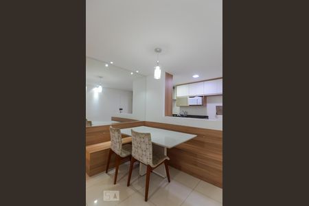Apartamento à venda com 87m², 3 quartos e 2 vagas Apartamento à venda com 87m², 3 quartos e 2 vagasSala de Jantar