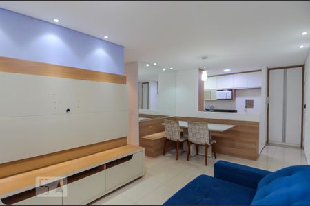 Apartamento à venda com 87m², 3 quartos e 2 vagas Apartamento à venda com 87m², 3 quartos e 2 vagasSala