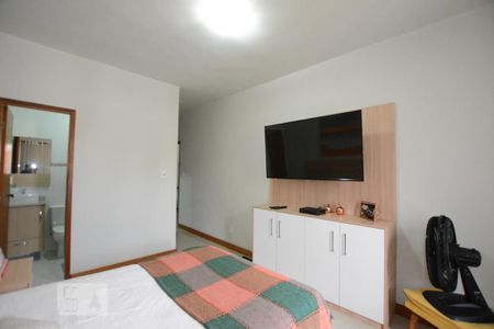 Casa à venda com 250m², 3 quartos e 2 vagasQuarto 1 Suite