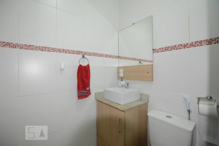 Casa à venda com 250m², 3 quartos e 2 vagasBanheiro da Suíte