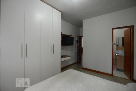 Casa à venda com 250m², 3 quartos e 2 vagasQuarto 2 Suite