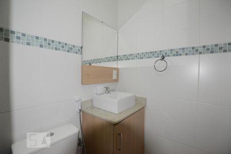 Casa à venda com 250m², 3 quartos e 2 vagasBanheiro da Suíte 2