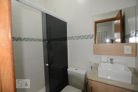 Casa à venda com 250m², 3 quartos e 2 vagasBanheiro da Suíte 2