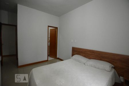 Casa à venda com 250m², 3 quartos e 2 vagasQuarto 2 Suite