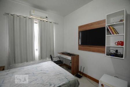 Casa à venda com 250m², 3 quartos e 2 vagasQuarto 3 Suite