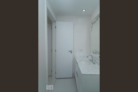 Apartamento para alugar com 69m², 2 quartos e 1 vaga Apartamento para alugar com 69m², 2 quartos e 1 vagaBanheiro da Suíte