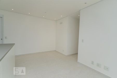 Sala de apartamento para alugar com 2 quartos, 69m² em Vila Romana, São Paulo