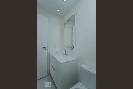 Apartamento para alugar com 69m², 2 quartos e 1 vaga Apartamento para alugar com 69m², 2 quartos e 1 vagaBanheiro da Suíte