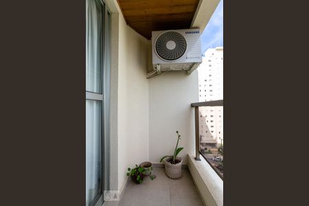 Varanda de apartamento para alugar com 3 quartos, 105m² em Santa Teresinha, São Paulo