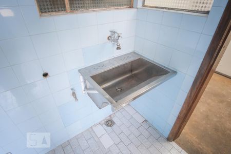 Apartamento para alugar com 168m², 3 quartos e 1 vagaÁrea de Serviço