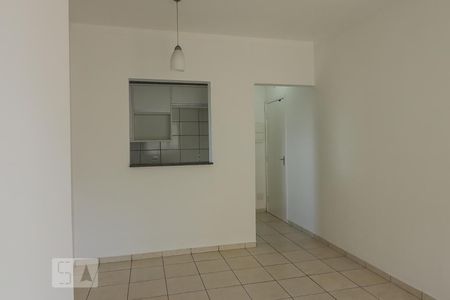 Sala de apartamento para alugar com 3 quartos, 70m² em Parque Residencial Lagoinha, Ribeirão Preto