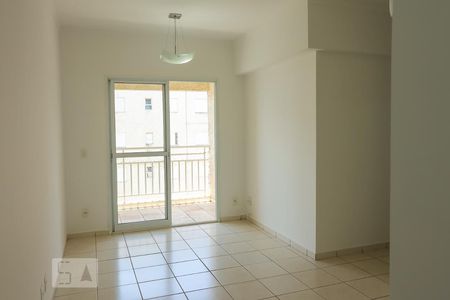 Sala de apartamento para alugar com 3 quartos, 70m² em Parque Residencial Lagoinha, Ribeirão Preto
