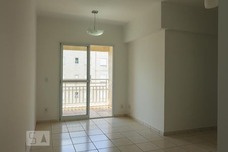 Sala de apartamento para alugar com 3 quartos, 70m² em Parque Residencial Lagoinha, Ribeirão Preto