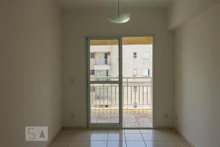 Sala de apartamento para alugar com 3 quartos, 70m² em Parque Residencial Lagoinha, Ribeirão Preto