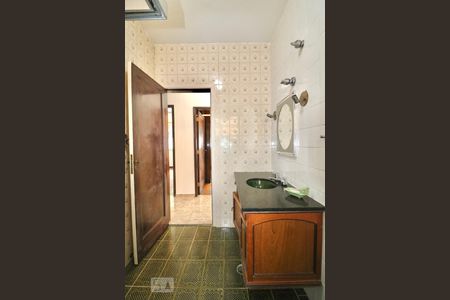 Apartamento para alugar com 95m², 3 quartos e sem vagaBanheiro