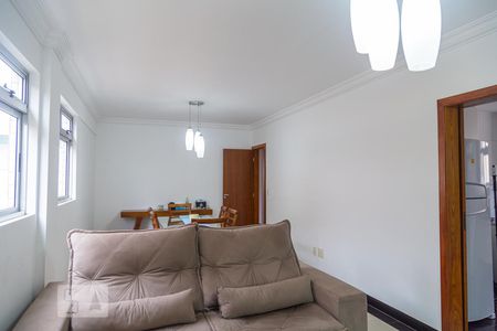 Sala de apartamento à venda com 4 quartos, 130m² em União, Belo Horizonte