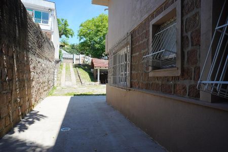 Casa à venda com 500m², 6 quartos e 8 vagasLateral Casa