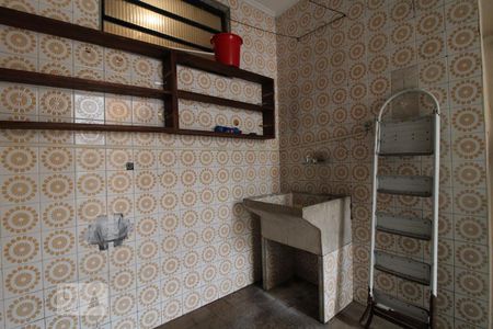 Casa para alugar com 98m², 3 quartos e 2 vagasÁrea de serviço