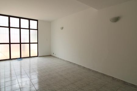 Sala de casa para alugar com 3 quartos, 98m² em Vila Cordeiro, São Paulo