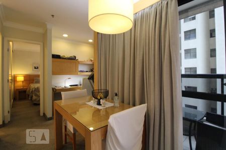 Mesa de apartamento à venda com 1 quarto, 43m² em Vila Congonhas, São Paulo