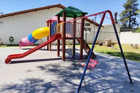 Casa de condomínio para alugar com 111m², 2 quartos e 2 vagasQuadra Esportiva