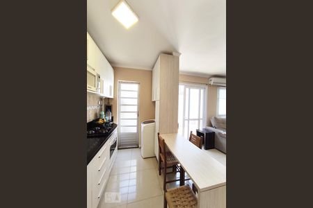 Casa de condomínio para alugar com 111m², 2 quartos e 2 vagasCozinha e Área de Serviço