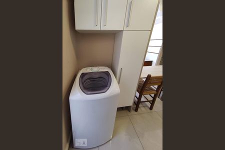 Casa de condomínio para alugar com 111m², 2 quartos e 2 vagasCozinha e Área de Serviço