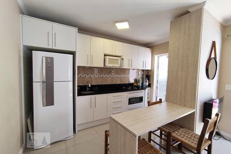 Casa de condomínio para alugar com 111m², 2 quartos e 2 vagasCozinha e Área de Serviço