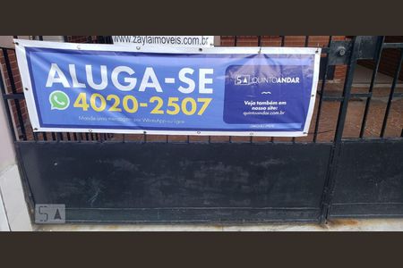 Casa à venda com 120m², 2 quartos e 1 vagaFoto da placa no imóvel