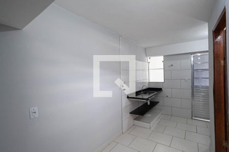 Sala  de kitnet/studio para alugar com 1 quarto, 25m² em Santa Efigênia, Belo Horizonte