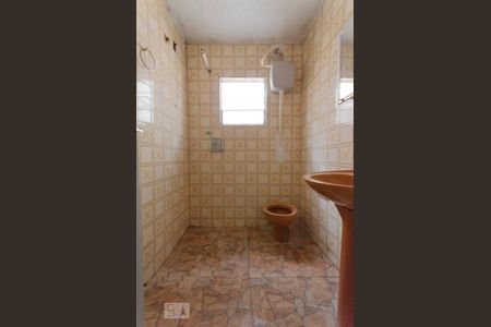 Banheiro de casa para alugar com 1 quarto, 56m² em Vila Robertina, São Paulo