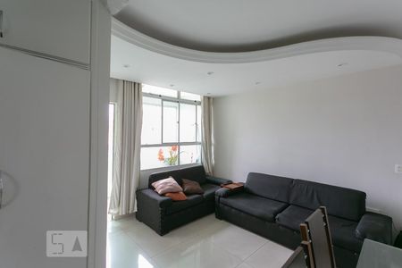 Sala de apartamento para alugar com 2 quartos, 65m² em Ipiranga, Belo Horizonte