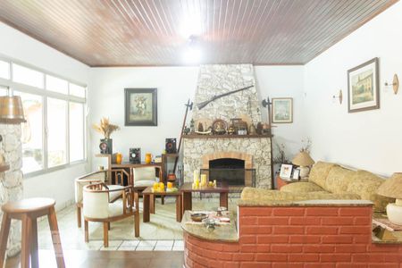 Casa à venda com 535m², 4 quartos e 5 vagasSala 