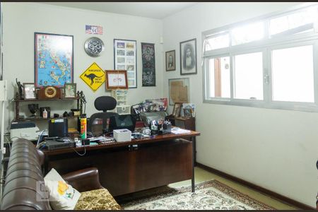 Casa à venda com 535m², 4 quartos e 5 vagasEscritório