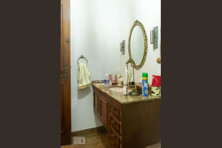 Casa à venda com 535m², 4 quartos e 5 vagasLavabo