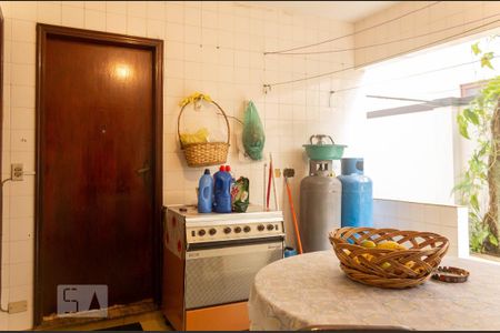 Casa à venda com 535m², 4 quartos e 5 vagasÁrea de Serviço