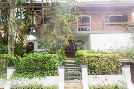 Casa à venda com 535m², 4 quartos e 5 vagasFachada 