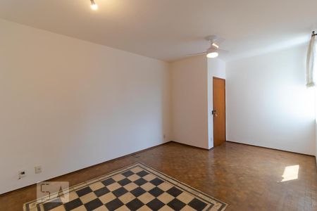 Salas de apartamento para alugar com 2 quartos, 70m² em Vila Itapura, Campinas