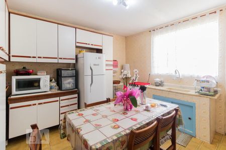 Casa à venda com 141m², 4 quartos e 1 vagaCozinha