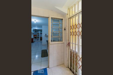 Casa à venda com 141m², 4 quartos e 1 vagaÁrea de Serviço