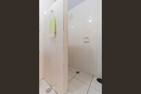 Casa à venda com 141m², 4 quartos e 1 vagaBanheiro