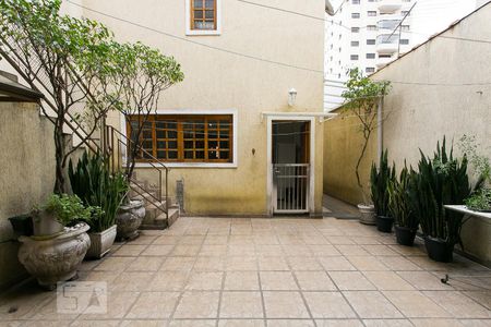 Casa à venda com 75m², 5 quartos e 3 vagasQuintal